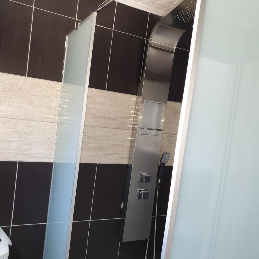 Ahoy Deluxe Apts Appartement Agia Napa Buitenkant foto