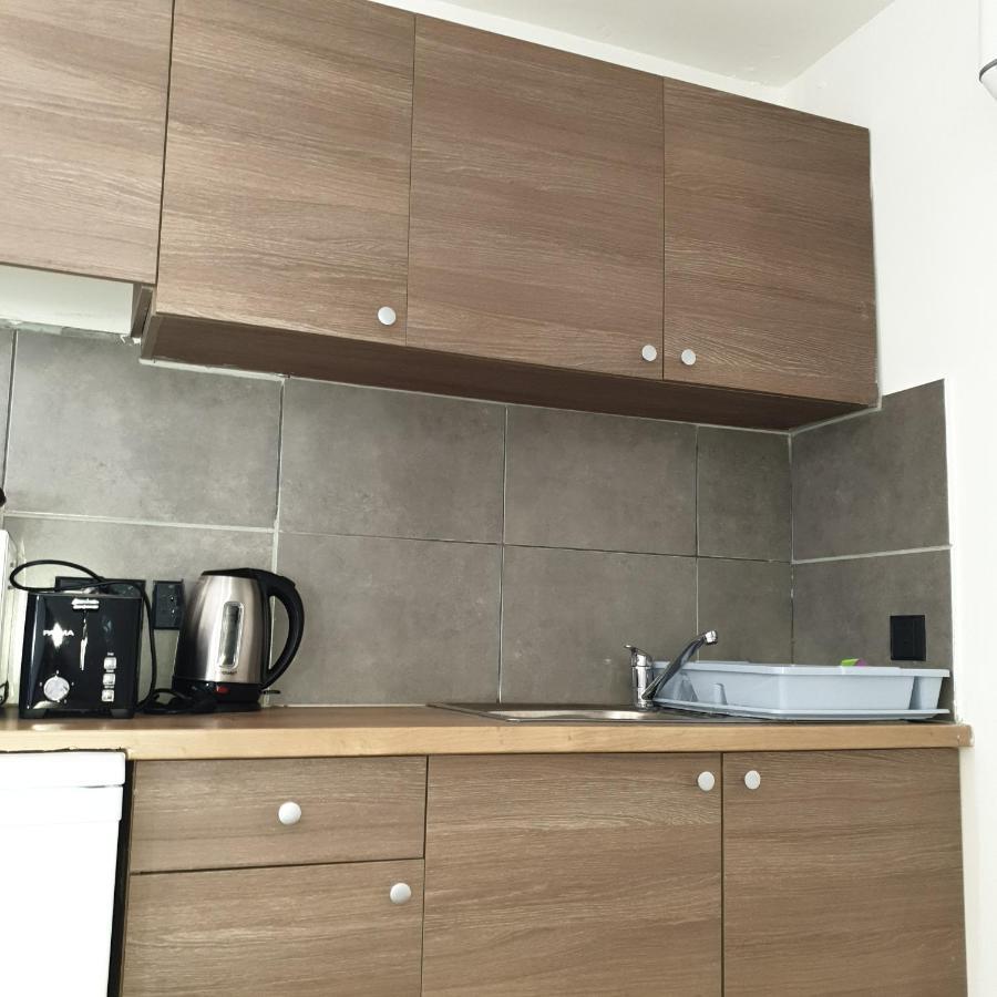 Ahoy Deluxe Apts Appartement Agia Napa Buitenkant foto